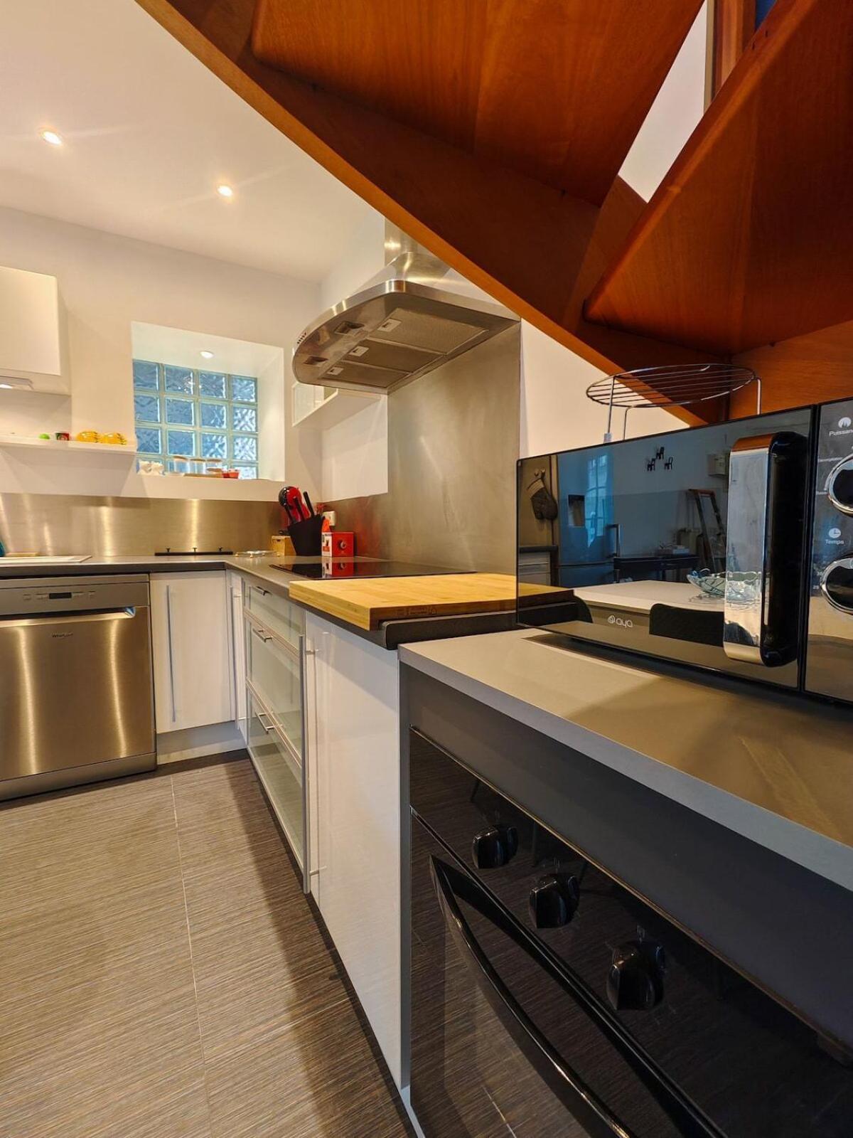 Charmante Petite Maison En Plein Centre Ville ก็อง ภายนอก รูปภาพ